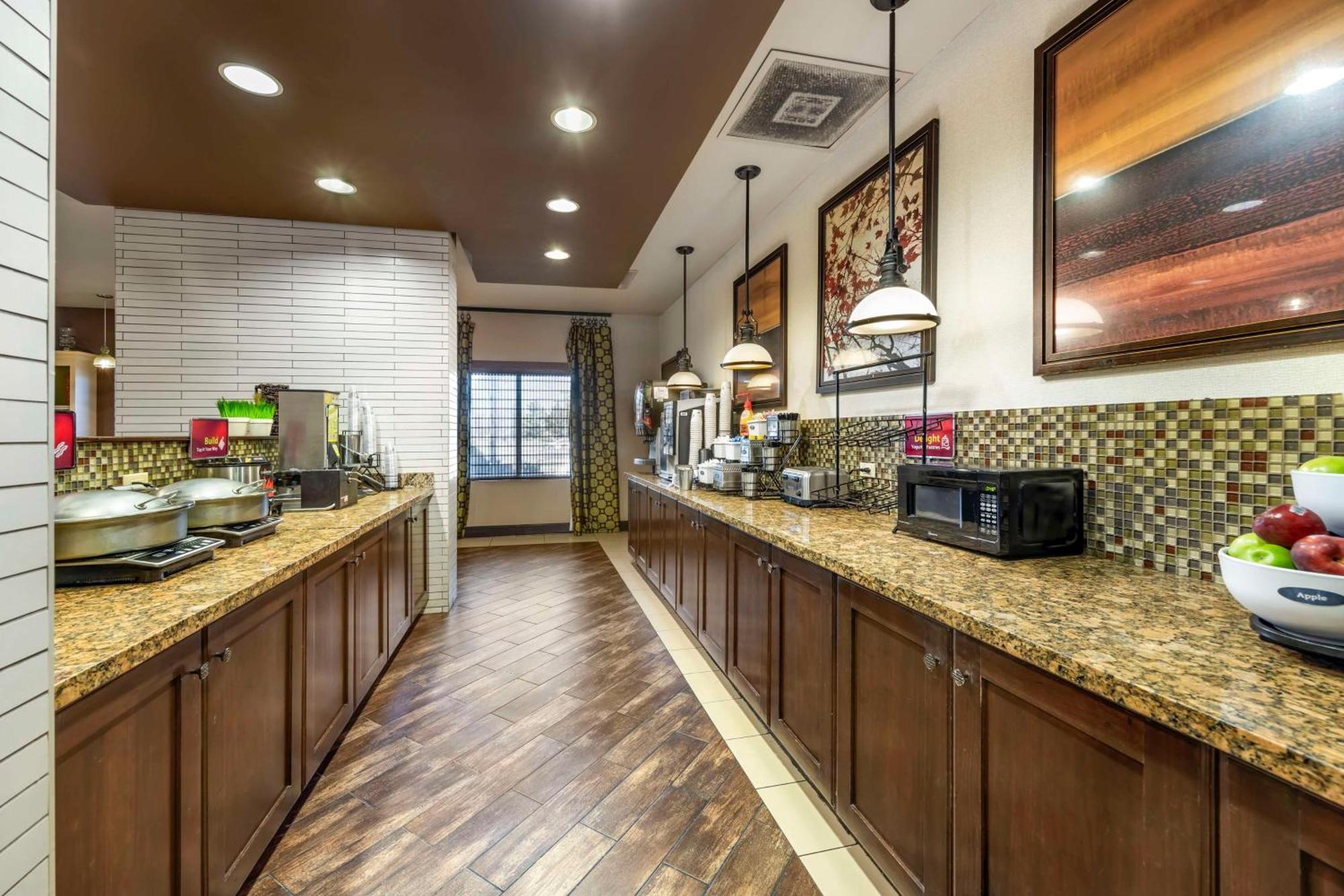 Best Western Plus Tupelo Inn&Suites Exterior foto